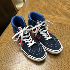 COMFY CUSION HIGHTOP VANS !!